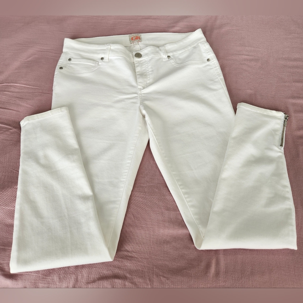 Gianni Bini White Skinny Pants with Ankle Zip